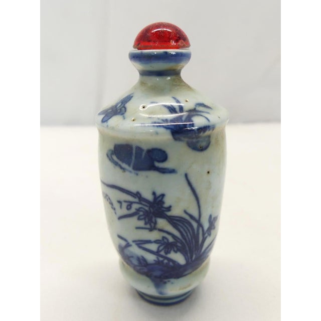 Ceramic Antique Chinese Porcelain Snuff Bottle, Qing For Sale - Image 7 of 10