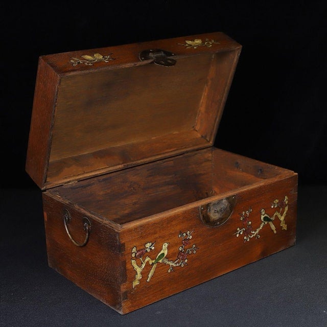 Huali Rosewood Box Inlaid With Mother-of-Pearl Bird & Floral Motif For Sale - Image 4 of 10