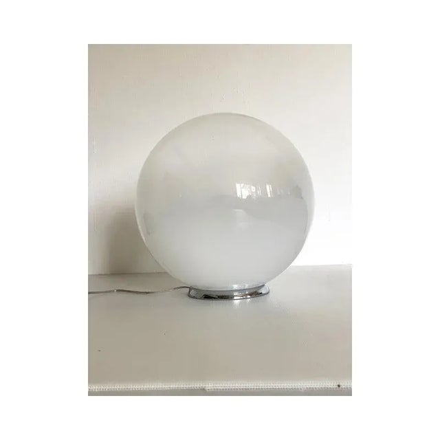 Scenographic Murano Vanished-White Murano Glass Table Lamp by Simoeng For Sale - Image 4 of 9
