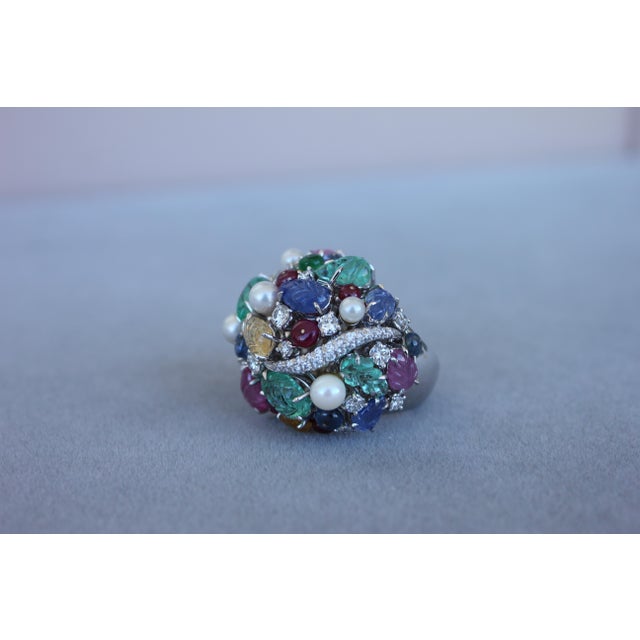 Contemporary Multi Colors Sapphires Emeralds Ruby Diamond Scavia Unique 18k White Gold Ring, Size 6 For Sale - Image 3 of 18