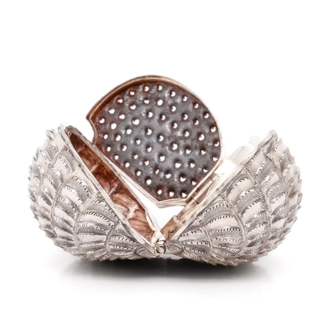 Rare Antique Hilliard & Thomason Sterling Silver Clam Shell Form Nutmeg Grater For Sale - Image 12 of 18