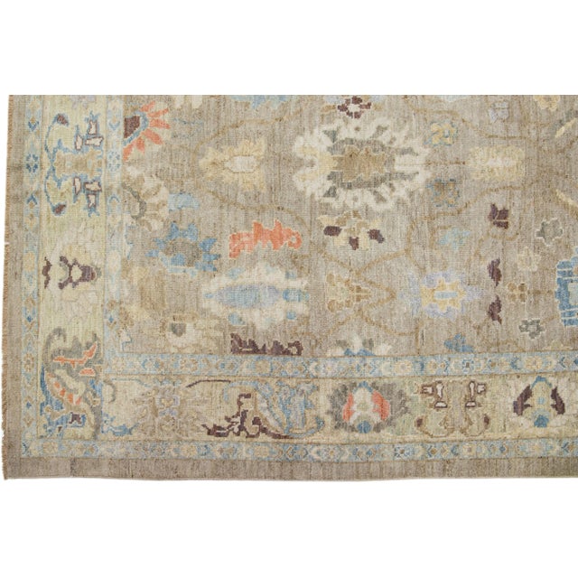 Early 21st Century Handmade Modern Sultanabad Beige Gallery Wool Rug With Floral Motif For Sale - Image 4 of 8