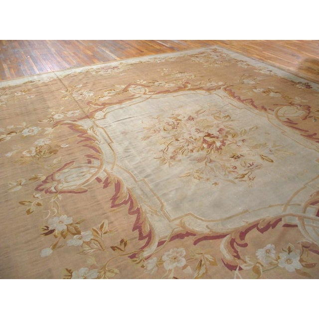 Lightly Decorated Salmon Field Antique French Aubusson Napoleon III Period For Sale In New York - Image 6 of 7