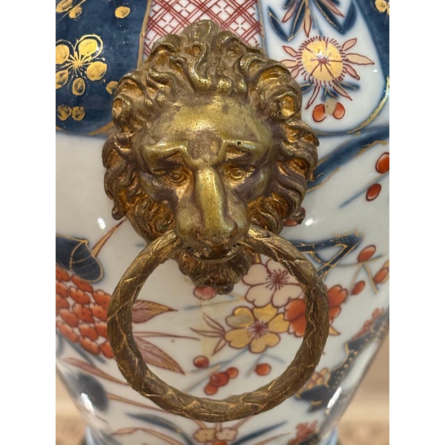 19th Century Japanese Arita Porcelain Vase & Gilt Bronze Lion Head Table Lamp For Sale In Little Rock - Image 6 of 16