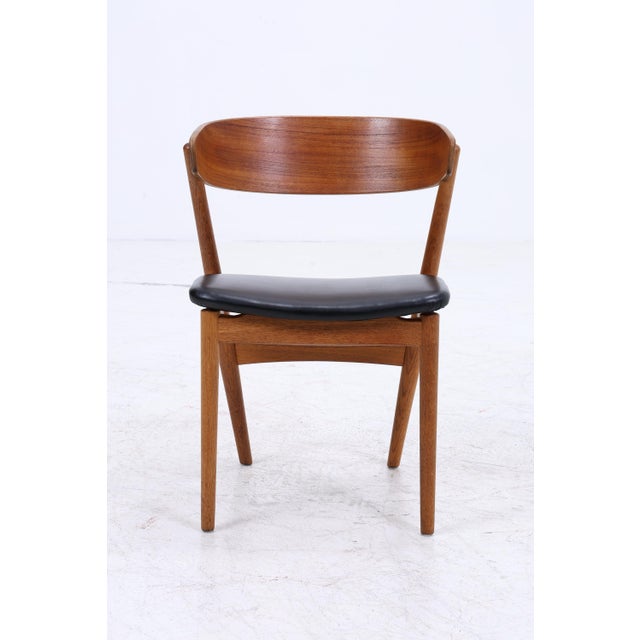 Vintage Danish Teak Chairs by Helge Sibast, Set of 4 For Sale - Image 4 of 16