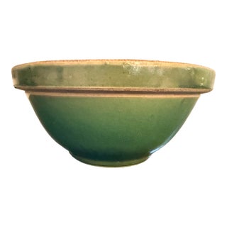 Vintage 1920s Hull Pottery Mixing Bowl in Green Glaze 10" Diameter For Sale