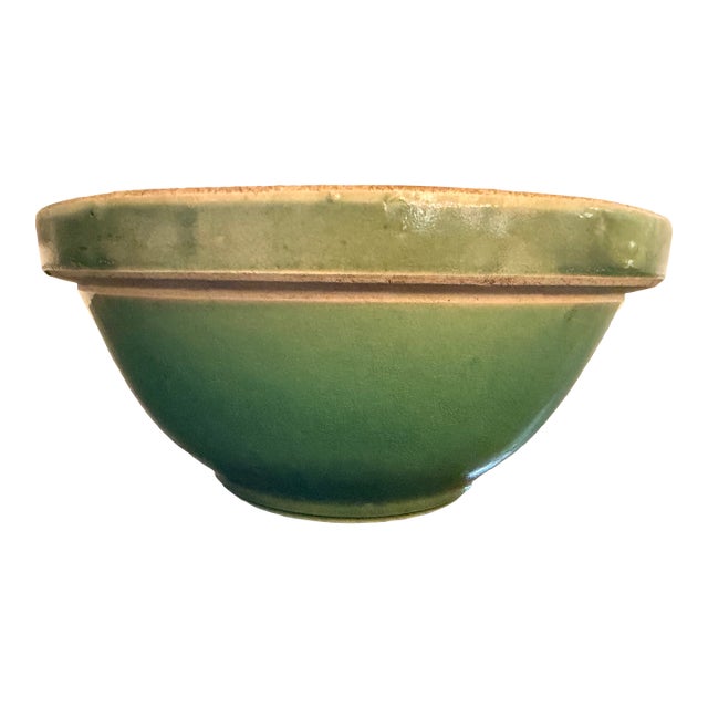 Vintage 1920s Hull Pottery Mixing Bowl in Green Glaze 10" Diameter For Sale