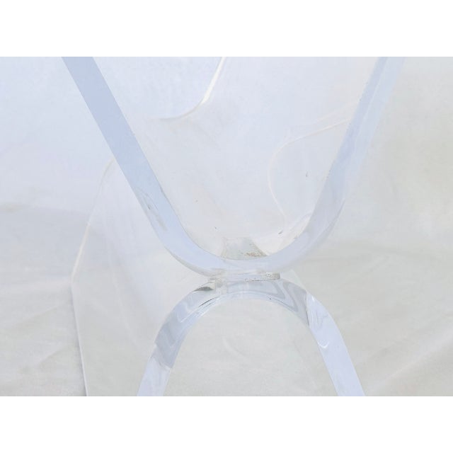 1970s Mid 20th Century Lucite Magazine Holder For Sale - Image 5 of 15