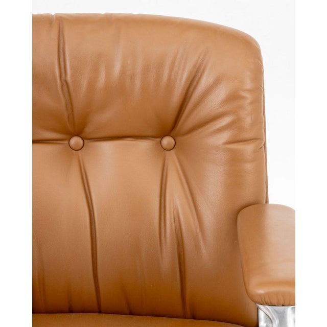 Modern Osvaldo Borsani Swivel Office Chair, Ca. 1970 For Sale - Image 3 of 7