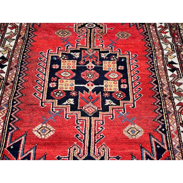 Red Antique Luri Rug in Wool, 1920s For Sale - Image 8 of 18