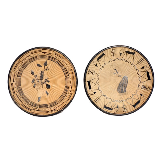 Sardinian Ceramic Plates from Simone Lai Dorgali, 1930s, Set of 2 For Sale