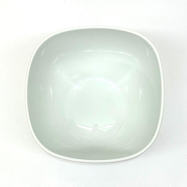 1970s White Porcelain Suomi Serving Bowl by Timo Sarpaneva for Rosenthal Studio-Line For Sale - Image 11 of 13