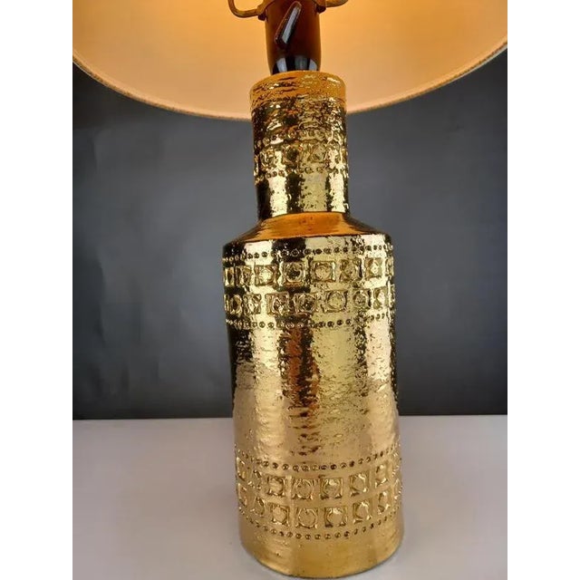 1960s Bitossi Gold Glazed Table Lamp with Decorative Hand Incised Bands from Bitossi, 1960s For Sale - Image 5 of 8