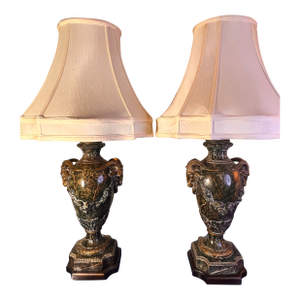 1980s Pair of Vintage Ram Head Faux Marble Faux Bronze Neoclassical Reproduction Lamps