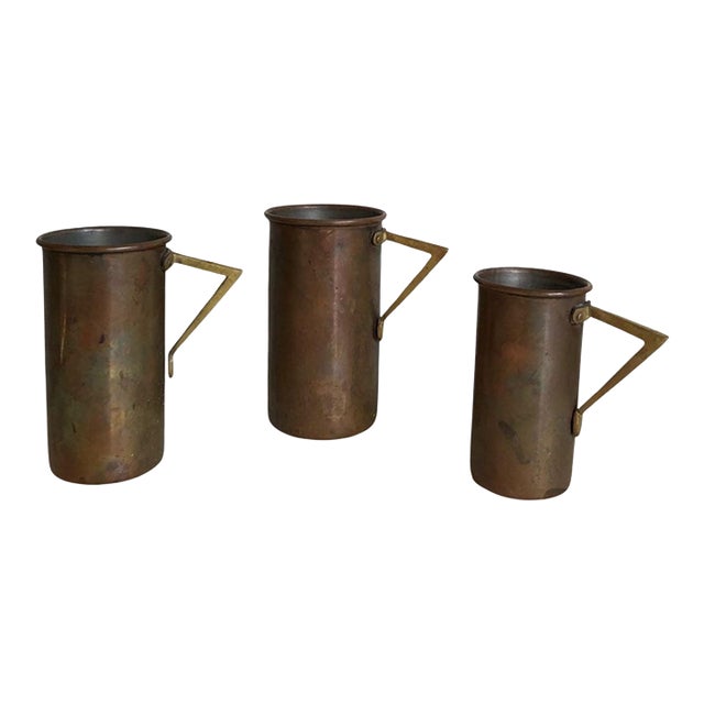 Set of Three 1920's Copper Measuring Cups With Brass Handles For Sale