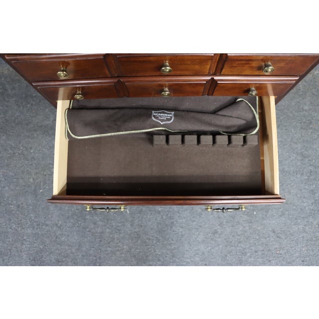 Queen Anne Thomasville Cherry Silver Chest For Sale - Image 3 of 11