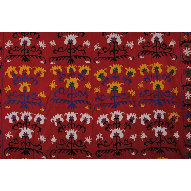Red Ethnic Suzani Wall Hanging - Bukhara Embroidered Boho Throw For Sale - Image 4 of 10