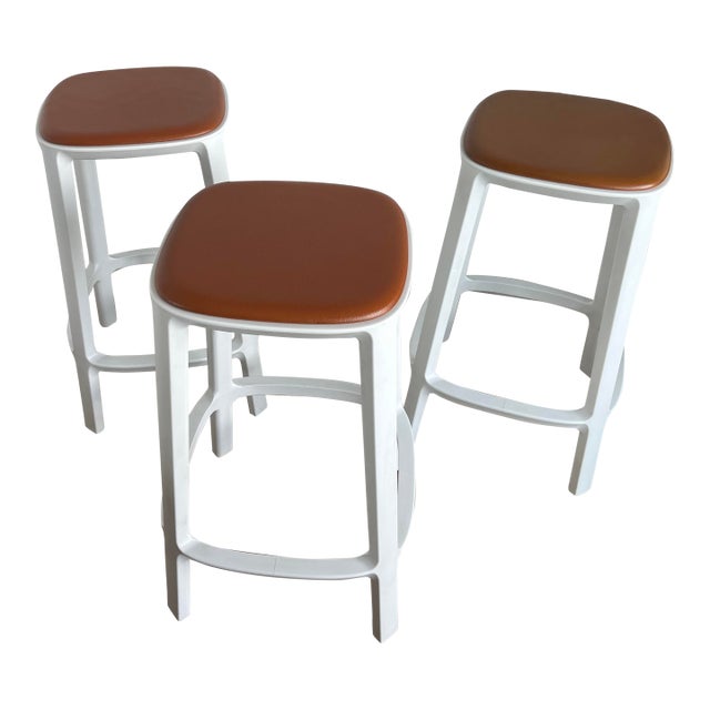 Toou Lightweight Counter Stools - Set of 3 For Sale