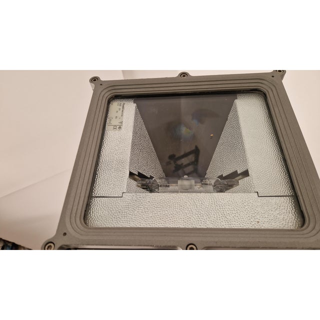 Gray Lingotto Floor Lamp in Cast Iron and Steel by Renzo Piano for Guzzini For Sale - Image 8 of 15