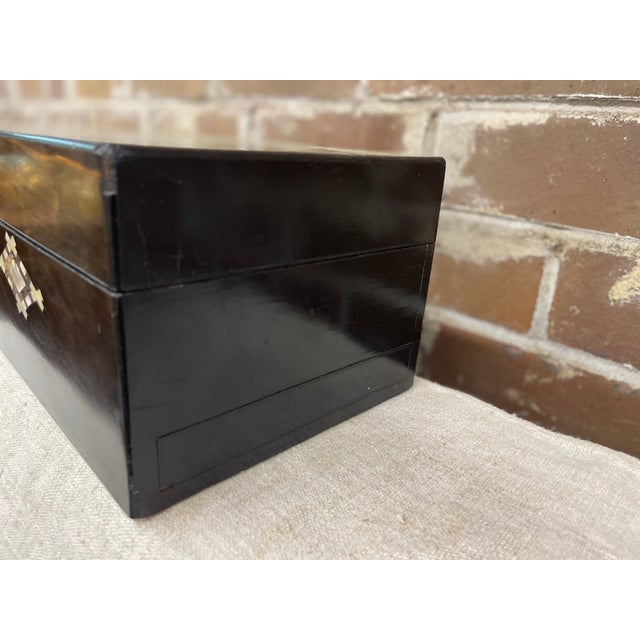 Victorian Antique Victorian Traveling Vanity Box For Sale - Image 3 of 6