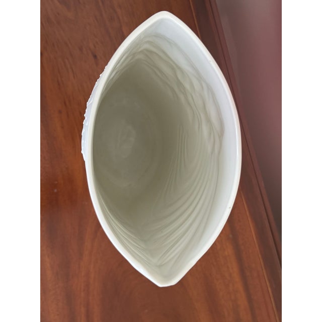 1960s A. K. Kaiser Manfred Frey White Bisque Porcelain Floral Relief Vase - Model 746 For Sale - Image 12 of 12