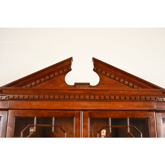 Henredon Georgian Carved Mahogany Breakfront Bookcase Cabinet For Sale - Image 11 of 16