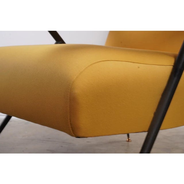 Gio Ponti Vintage Mid Century Italian Gio Ponti Style Armchair For Sale - Image 4 of 8
