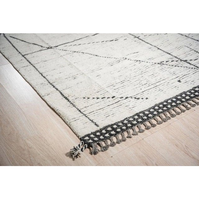 9x12 Ivory Hand-Knotted Wool Striated Linear Design Tribal Modern Carpet Rug For Sale - Image 4 of 8