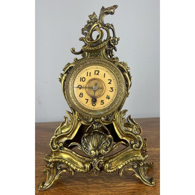 Vintage French Style Brass Decorative Mantel Clock For Sale - Image 11 of 11