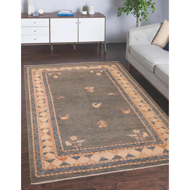 Gabbeh is made with strict standards of craftsmanship and quality of materials used this modern-inspired hand-knotted...