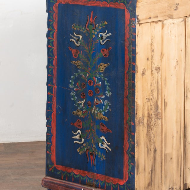 Late 19th Century Original Hand Painted Blue Blanket Chest of Three Drawers From Hungary For Sale - Image 17 of 18