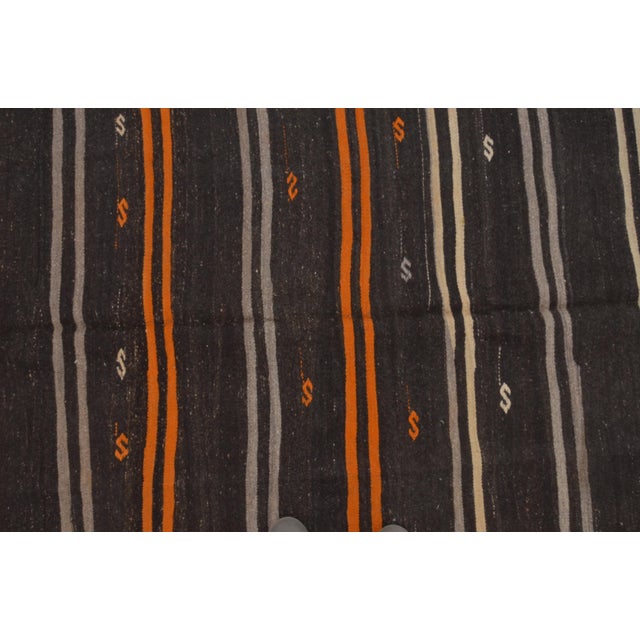 Turkish Vintage Anatolian Kilim Rug For Sale - Image 3 of 10