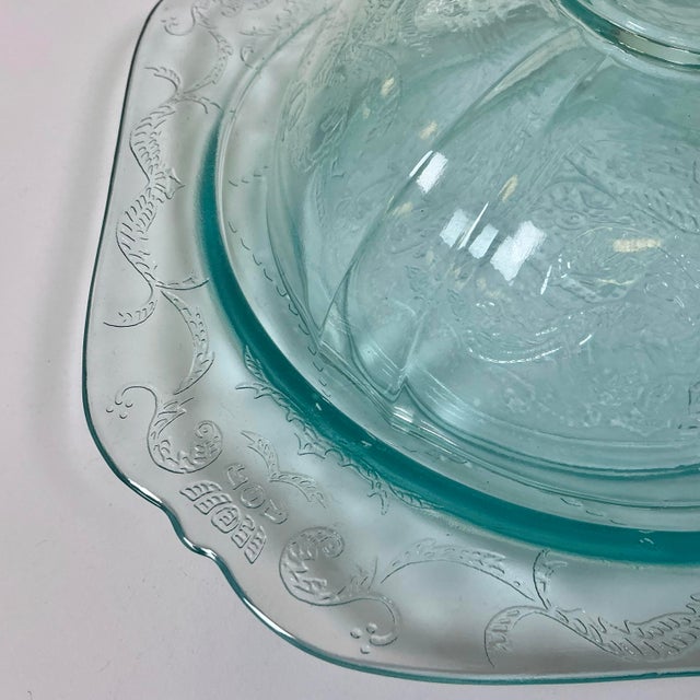 Indiana Glass Company 1970s Vintage Art Deco Hollywood Regency Indiana Glass Co. Recollection Covered Butter Dish For Sale - Image 4 of 10