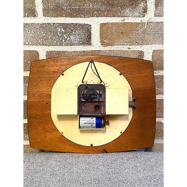 1970s Odo Electronic Wall Clock with Calendar, France, 1970s For Sale - Image 5 of 6