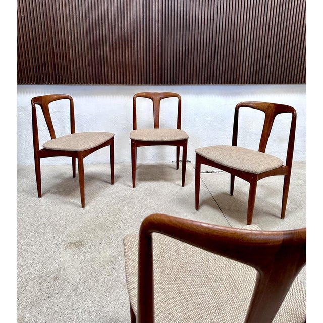 Beige Model Juliane Teak Dining Chairs by Johannes Andersen for Uldum Møbelfabrik, Denmark, 1960s, Set of 4 For Sale - Image 8 of 18