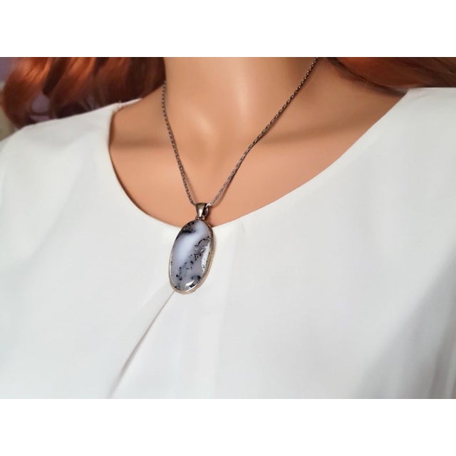 Contemporary Vintage Dendritic Agate Sterling Silver Pendant Necklace For Sale - Image 3 of 7