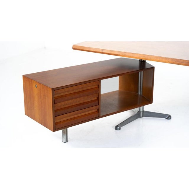 Mid-Century Modern T95 Desk by Osvaldo Borsani, Italy, 1960s For Sale - Image 3 of 18
