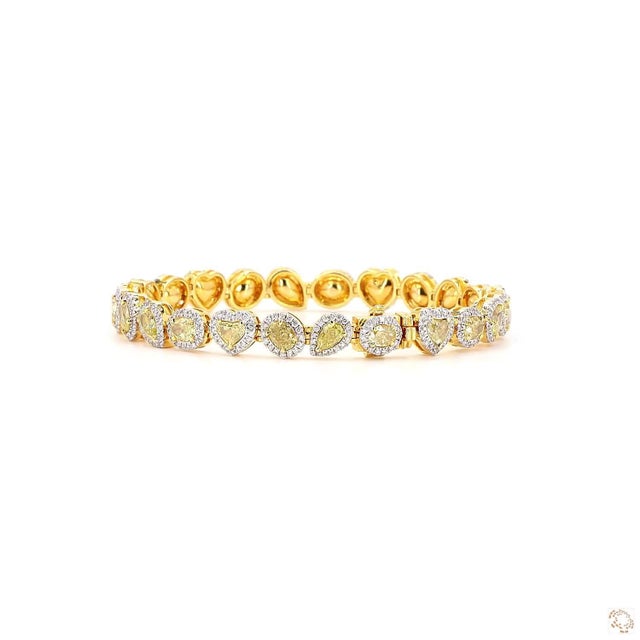 Early 21st Century 1.47 Carat Round Brilliant Cut White Diamond Yellow Diamond Gold Bracelet For Sale - Image 5 of 8