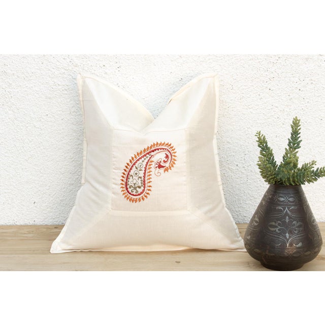 Ira Ivory Paisley Pillow Cover For Sale In Los Angeles - Image 6 of 6