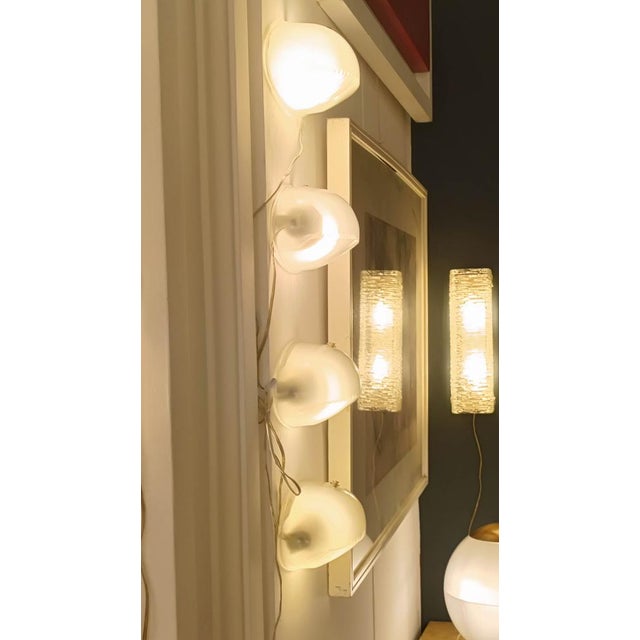 1960s Moulded Shaped Glass Wall Lamp from Artemide, Italy, 1960s For Sale - Image 5 of 6