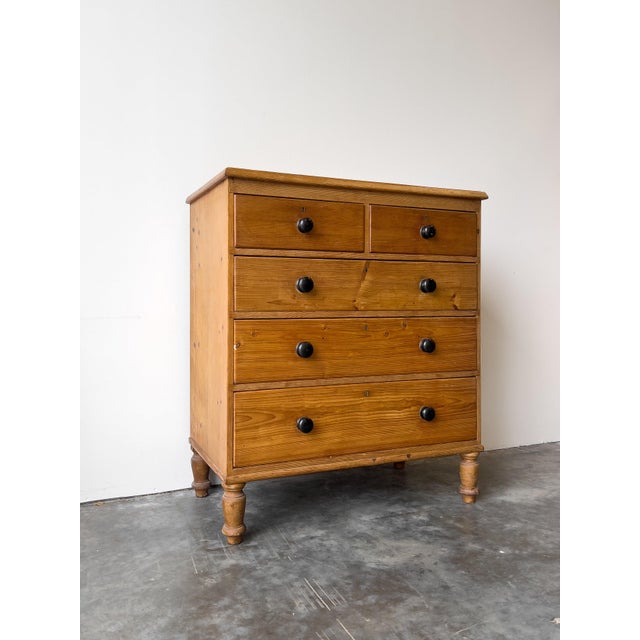 Antique 18th Century English Pine Georgian Chest of Drawers For Sale - Image 4 of 8