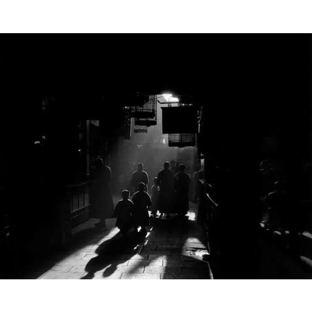 Shanghai backstreet (1926) silver gelatin fibre print - oversized (photo by h. Armstrong roberts/alamy) silhouettes in a...
