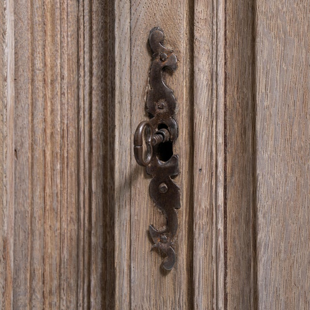 19th Century Oak Provincial Buffet For Sale - Image 4 of 16