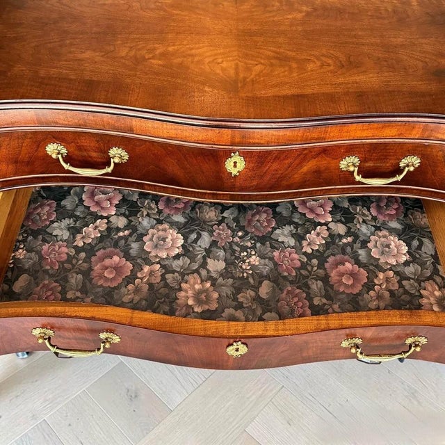 1960s White Furniture of Mebane Mahogany Chippendale Bachelor Chest | Dresser | Console For Sale - Image 9 of 10