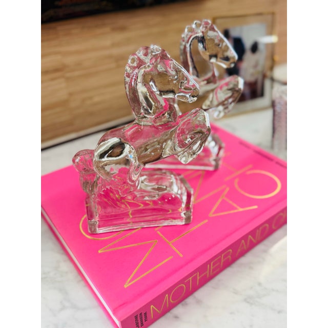 Glass Vintage Mid Century Heavy Pressed Glass Horse Bookends by Le Smith- Pair of Horse Bookends For Sale - Image 7 of 8