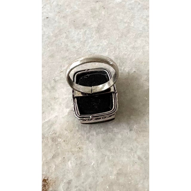1990s Vintage Sterling Silver and Abalone Shell Ring For Sale - Image 5 of 5