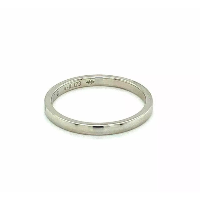 Contemporary Cartier Platinum Wedding Band Ring For Sale - Image 3 of 5