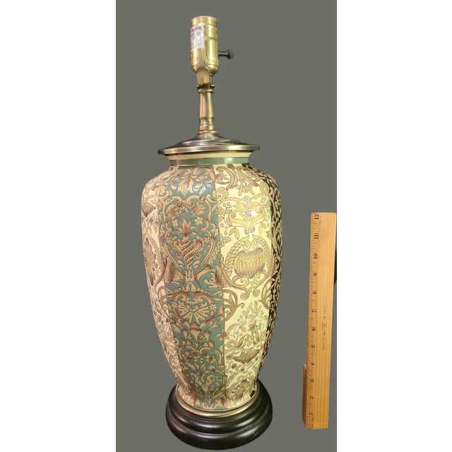 Vintage Chinoiserie Asian Inspired Floral Multi-Color Table Lamp For Sale - Image 6 of 9