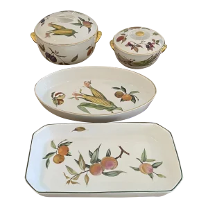 1980s Fine Porcelain Royal Worcester Evesham Fruit Pattern Casserole and Serving/Baking Dishes Set- 4 Pieces