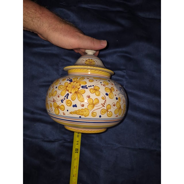Vintage l'Antica Di Deruta Hand-Painted Ceramic Covered Tureen / Casserole Dish - Made in Italy Fd For Sale - Image 4 of 5